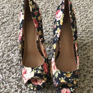 Floral shoes
